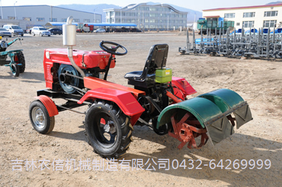 NX32型四輪(lún)拖拉機(ji)2