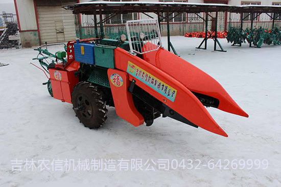 4YZ-1玉米(mǐ)聯合收(shou)獲機