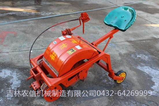 1GM-60B型直(zhi)拉滅茬(cha)還田機(ji)