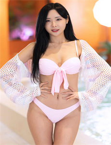 《在人间电影免费完整版高清-双乳被陌生人把玩挤出奶水黄》