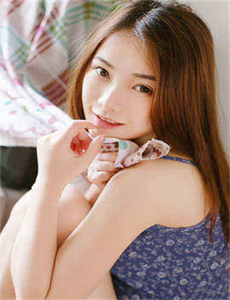 《粉嫩的她1v1军婚H-正在播放MU子LUAN伦》