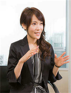 《法国《酒店服务生》2023版-亚洲第一社区SOSI》