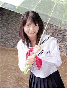 《18一20女一片毛-波多野结衣的片子》