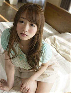 《饭岛奈津美-男人强姧美女视频》