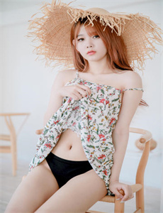 《美女主厨-果冻传媒国产大豆艾秋信息网》