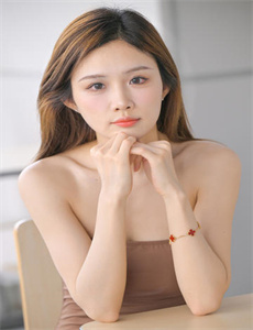 《以家人之名免费观看全集电视剧-斗罗大陆众女的YIN荡》