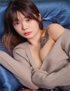 《又黄又爽又刺激的午夜小说-daddy同志老爷爷》