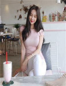 《热久久视久久精品2019-我是大美人》